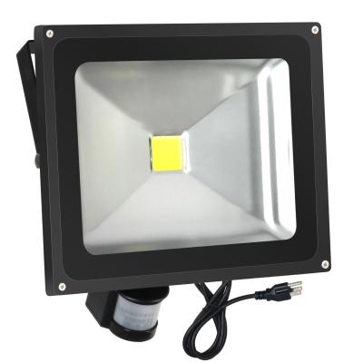 China 50W Led Pir Motion Sensor Light Outdoor Cold White Garden Flood Light for sale