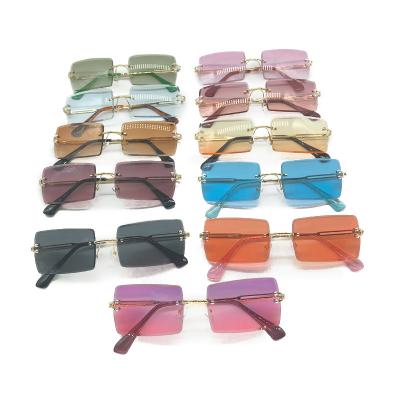 China Trendy Square Vintage Rimless Sunglasses Fashion Sun Glasses 2022 Custom Made Women Sunglasses 2022 for sale