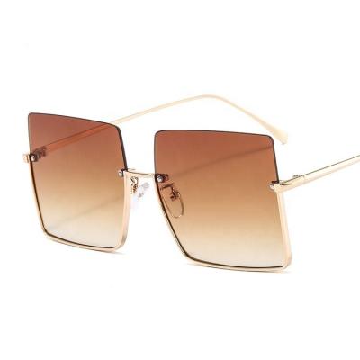 China Women's sunglasses 2021 fashionable half frame winter sunglasses luxury metal square frame fashion sunglasses for sale