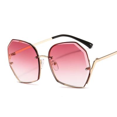 China Fashion Sunglasses Shade Newest Sunglasses Luxury Pink Fashionable Polygon Sunglasses for sale