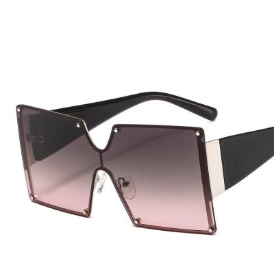 China Cuttlefish new Sunglass of fashion sunglasses small 2021 square sunglasses oversized frame river fashion big sunglasses for sale