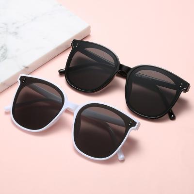 China Fashion Sunglasses Cuttlefish Wholesale Small Oversized Sunglasses Customized Cute Sunglasses 2021 for sale