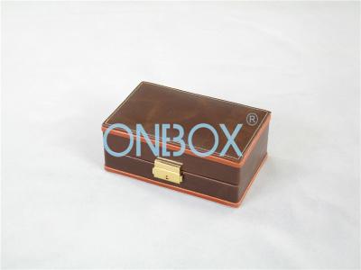 China Luxury Gambling Tools Set PU Leather Box Metal Lock For Casino / Family Playing for sale