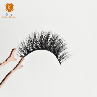 China 2022 New Arrival YH Series Tapered Faux Mink Lashes Flower Lap Spear Eyelash for sale