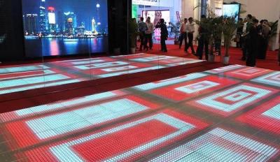 Chine Le RVB durable a mené allument Dance Floor pour épouser/lancement 6.25mm d'étape/club à vendre