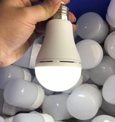 China Residential Hot Sale 85-265V 1200mA Emergency Light Bulb Rechargeable Led Bulb 9W for sale