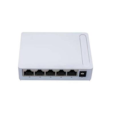 China Industrial Switch Gigabit Fiber Optic Converter QoS Ethernet Switch Multiple Media Poe Network Switch 5 Port 10/100/1000 for sale