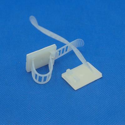 Chine Hot Selling Adhesive Plastic Cable Management Clips Hold Plastic Cable Ties Curved Flat Screw Cable Fixing à vendre