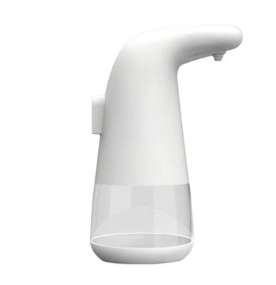 China Cordless Mini Infrared Sensor Automatic Soap Dispenser Portable Foam Soap Dispenser Liquid Dispenser for sale