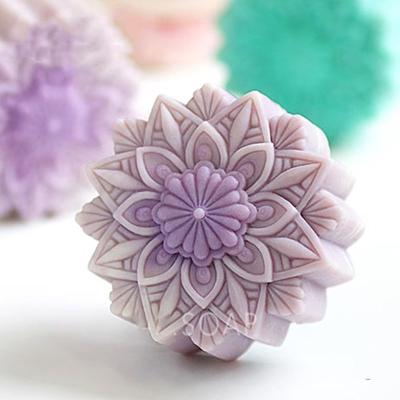 China Sustainable Kaleidoscope Silicone Soap Molds Handcraft Soap Candle Wax Mould Resin Epoxy Gypsum Crafts Silicone Mold for sale