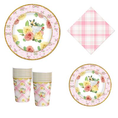 China 350gsm card hot pink wedding tableware, pink and gold thin layers and napkins, paper cups for girls women birthday party for sale