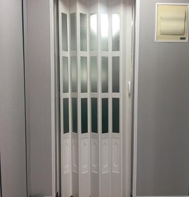 China Modern Hot Sale Soft Hinge Interior Use Sliding Accordion PVC Folding Door For Partition for sale