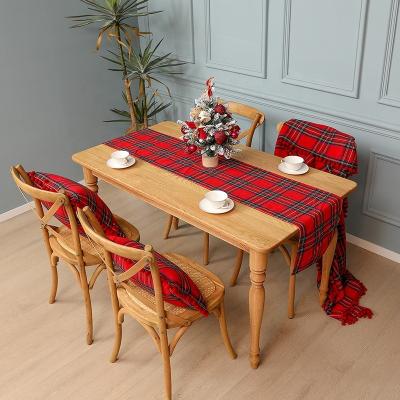 China Ends New Arrival Plaid Pattern Table Runner Christmas Party Square Table Runner For Decor for sale