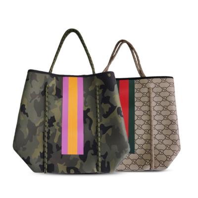 China Fashion Wholesale High Quality Camouflage Stripe Design Neoprene Handbag Waterproof Neoprene Beach Handbag for sale