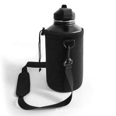 China New Product Waterproof Neoprene Customized Carry Drink Water Bottle Bags Thermal Insulated With Stand for sale