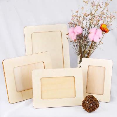 China Eco-Friendly Recycle High Quality Kids Handmade DIY Ornaments Embryo Wooden White Custom Crafts Gift Wooden Frame for sale