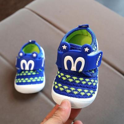 China Deodorization wholesales baby squeaky shoes with sound funny kids shoes love design kids shoes with music for sale