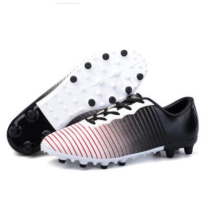 China EVA Football Shoes Men Outdoor Soccer Shoe Boots Training Grass Lawn Original Soccer Shoes Boots Soccer Sneakers 33-44 for sale