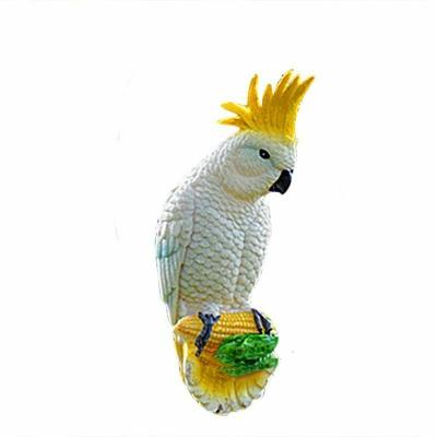 China Europe Hot Sale Souvenir Sculpture Toys Decor Resin Animal Parrots Birds for sale