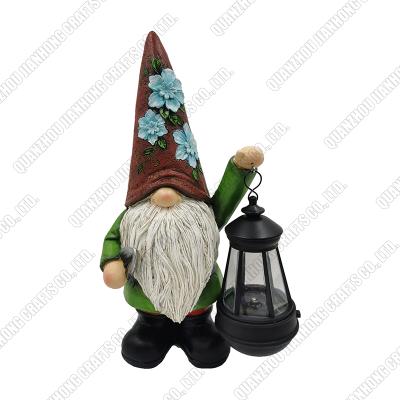 China Custom home decor figurine supplies Christmas gnome resin from Europe crafts decoration statue for sale