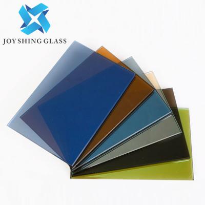 China Euro Grey Float Glass 5mm Glasgrootte en Vorm Aangepast Scherp Rate Above 85% Te koop