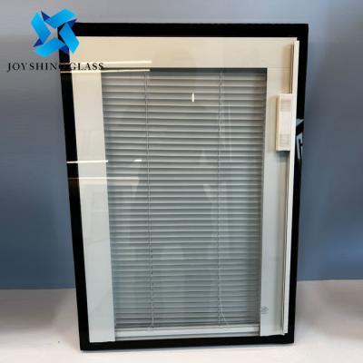 中国 Customized Aluminum Louvered Glass Window Thickness Size Shape 販売のため