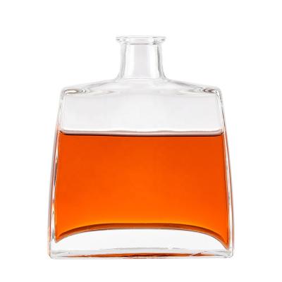 China Beverage Wholesale price premium square 700ml whisky glass bottle custom 750ml brandy gin glass spirit liquor bottles with bartop for sale