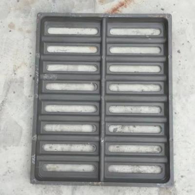 China New Type Modern Compound Gutter Grating Traffic Street Drainage Manhole Cover For Road for sale