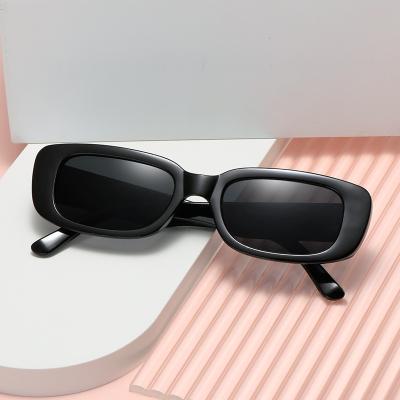 China Fashion sunglasses ladies sun glasses whole sale cheap 400 UV plastic protective sunglasses for sale