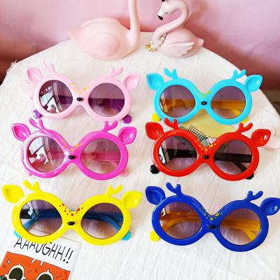 China Fashion Sunglasses 2022 Wholesale Children Designer Contrast Enhancing Sun Lenses for sale