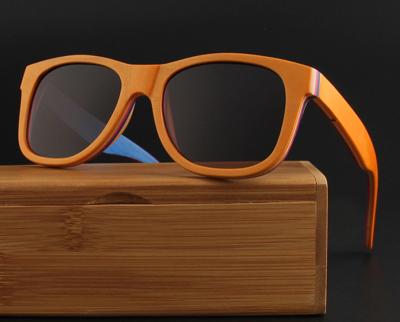 China Fashion sunglasses 2022 unisex hot sale wooden sunglasses customs polarized mirror wooden bamboo sunglasses for sale