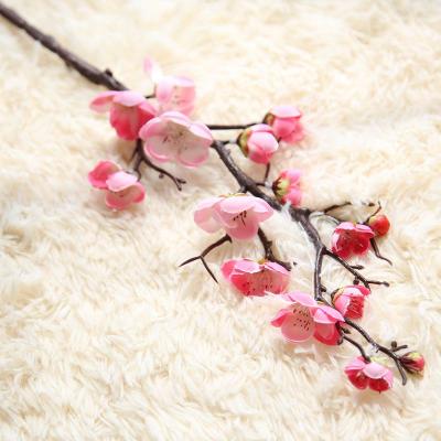 China 2022 China silk flowers simple aritificial wedding plum flower aritificial flower for home decor wedding table for sale