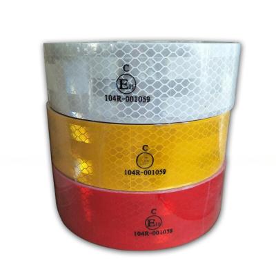 China Yellow ECE 104 C Micro Prismatic Reflective Orafol Tape for Trucks 10 Years PMMA Material for sale