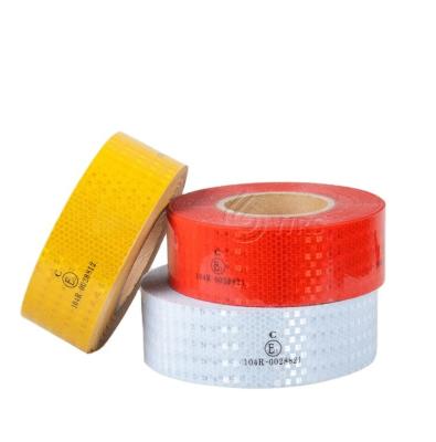 China 7 Year Durability Reflective Contour Tape for Truck ECE R104 Class C Grid Pattern for sale