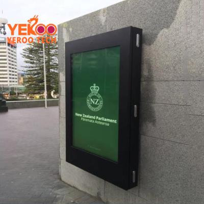 China 43 Inch Outdoor Wall Mount Android Touch Screen Digital Signage Totem Outdoor Wall Mounted Kiosk for sale