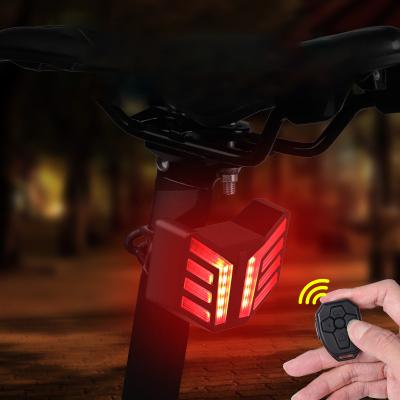 China Accessories Smart Wireless Remote Control Waterproof Rechargeable Bicycle USB Lamp Signal Light PVC Rear Turn Signal Light PVC for sale