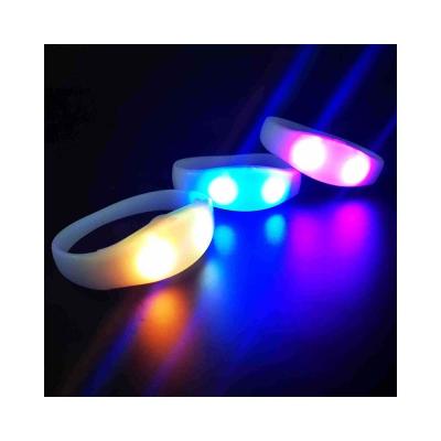 China LED FlashingSilicone Bracelet Sensor Sound Activated Light Up Wristband Sound Activated Silicone LED Flashing Bracelet W for sale