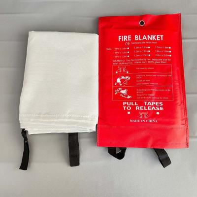 China Hotel Kitchen Fire Blanket with 0.4 MM 0.8 MM Thickness and Flame Retardant Silicone Cloth for sale