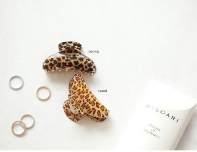 China 2021 fashion popular wholesale leopard hairpin plastic claw clip 2mm hairpin hair accessory small for sale