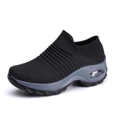 China OEM Durable Comfortable Anti-Slip Shoes Women Sport Shoes Outdoor Sport Sneakers for sale