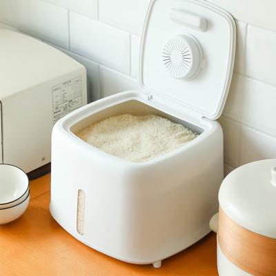 China Multifunctional Energy Storage Bulk Container Grain Seal Bucket Grain Freshness Home Kitchen Chamber with Raw Cereals for sale