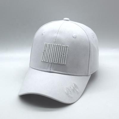 China COMMON Letter Sports Hat OEM Stereo Embroidered Baseball Cap Customized White Embroidered Baseball Cap for sale