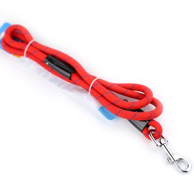 China Nylon Reflective Dog Pet Detachable Rope Leash Customized Leash for sale