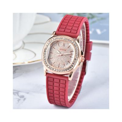 China New Multicolor Time Zone Multiple Time Zone Luxury Fashion Design Silicone Strap Round Non-waterproof Wrist Watch for sale