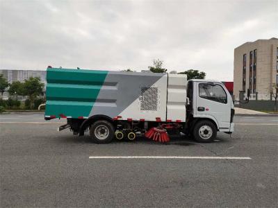 China Max Speed 100 Km/H Eu 3 Street Sweeper Truck For Oil Stain Cleaning for sale