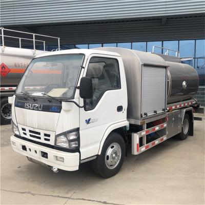 Chine ISUZU 600P 5CBM Camions de ravitaillement en carburant pour aéronefs Multifonctionnel 4x2 Type de conduite à vendre