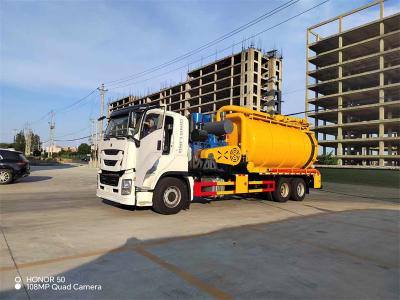 China 20, 000 litros japonês ISUZU VC61 6x4 camião de sucção de lama de alta pressão camião de depósito de esgoto à venda