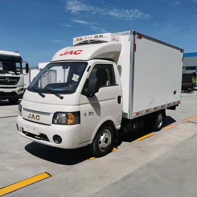 China Gasoline Engine JAC X5 Mini Refrigerated Truck For Food Transport for sale