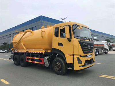 China 4x2 camión chino de aspiración de aguas residuales Dongfeng 6000 litros en venta