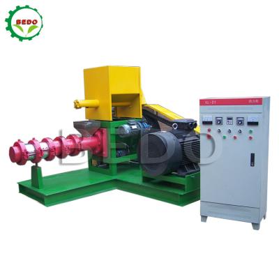 China Industrial Fish Feed Making Machine Soybean Bulking Machine With CE Certification for sale